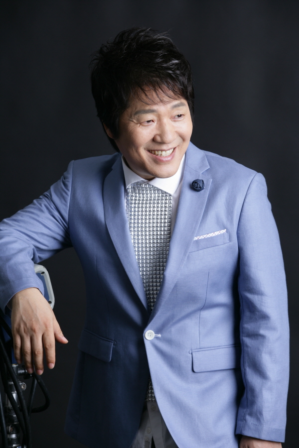 명진 Myoung Jin